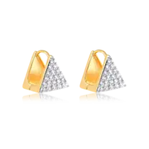 Argola Click Trangular Cravejada com Pedras de Zircônia Folheada a Ouro 18k