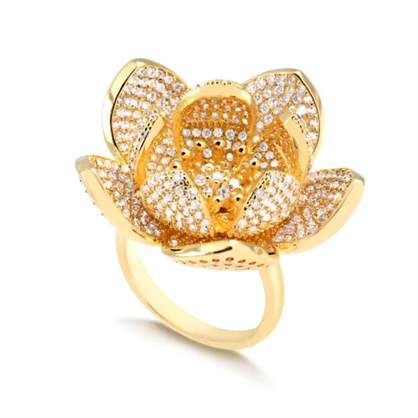 Anel Flor de Lótus Cravejada de Zircônia Folheado a Ouro 18K