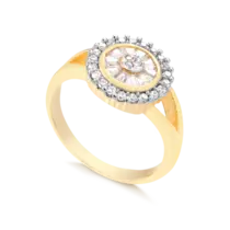 Anel Redondo Cravejado de Pedras e Cristais Folheado a Ouro 18K