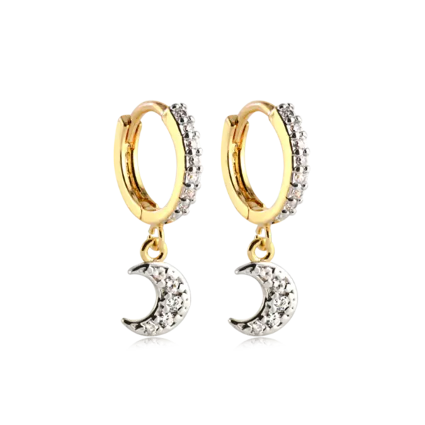 Argola Meia Lua Cravejada Folheada a Ouro 18k
