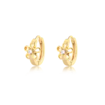Argola Flor Vazada Com Pedra de Zircônia Folheada a Ouro 18k