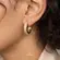 Argola Click 17mm Zircônia Estrelas Folheada a Ouro 18k